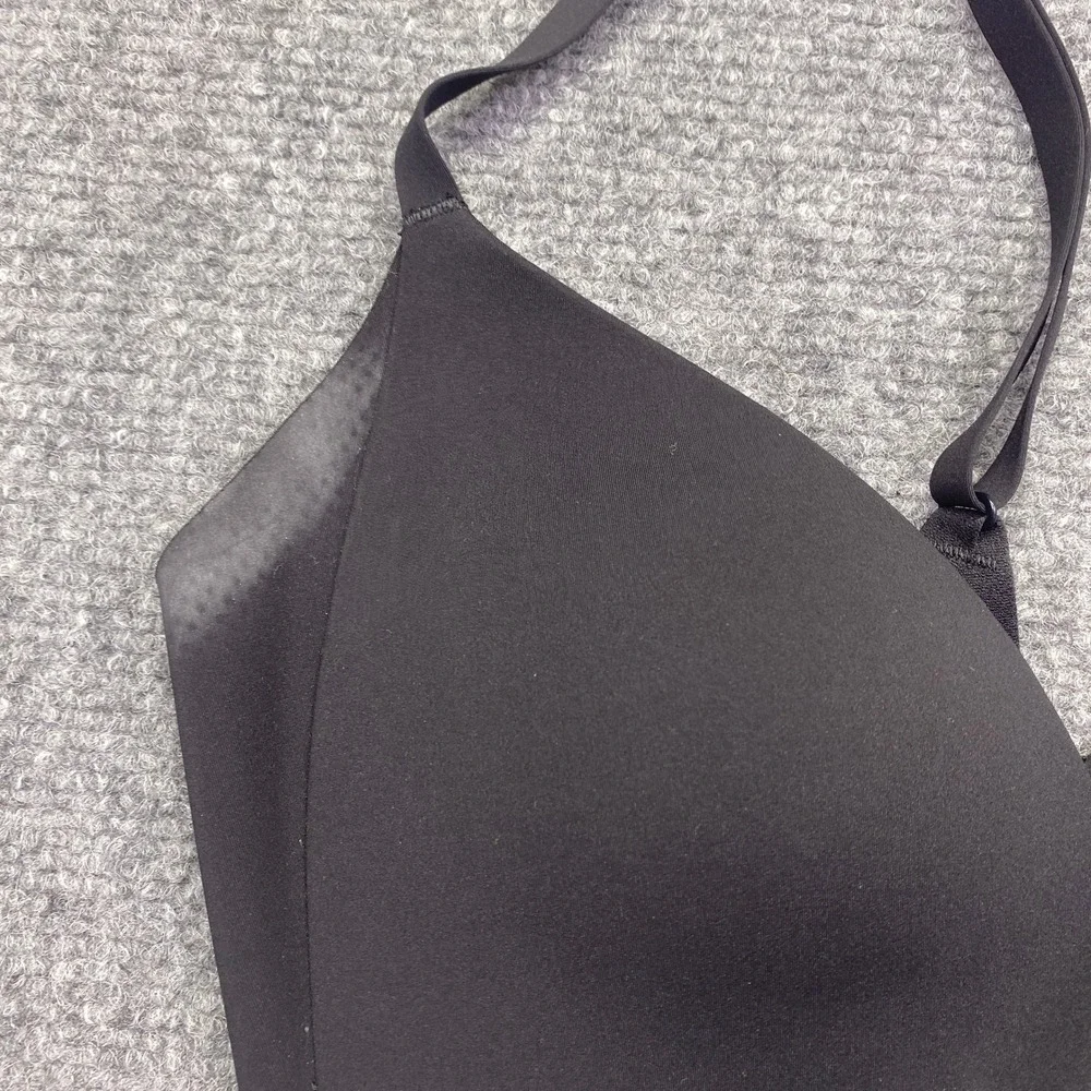 Lululemon Take Shape Bra Light Support B/C Cup Black Sz 32A Seamless Molded Cup